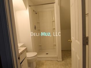 910 N 1st Ave #B, Evansville, IN 47710