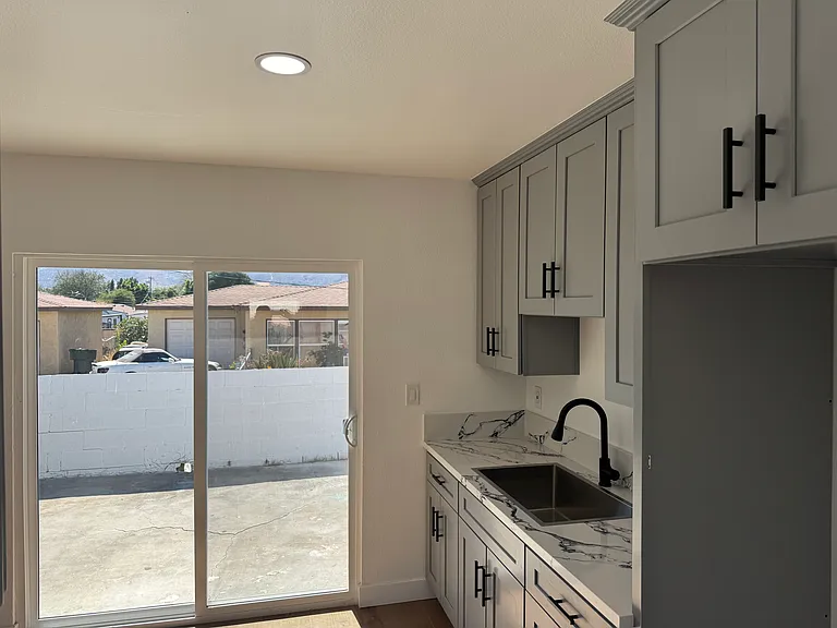 10543 Campbell Ave #4 — Photo 4