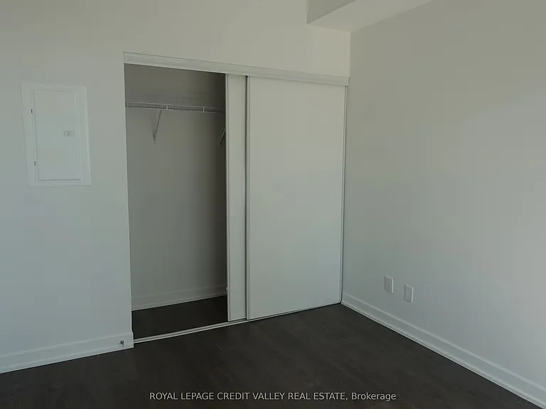 32 Forest Manor Rd #401 — Photo 11