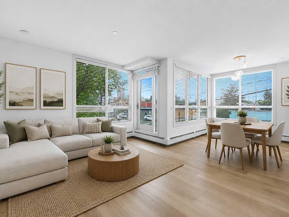 1st image of 805 4th St NE #207