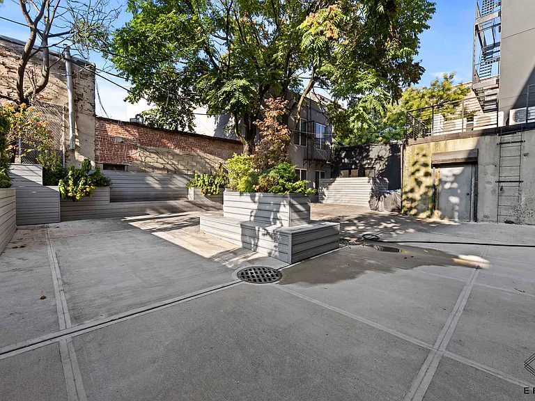 101 Varet St #3D — Photo 14
