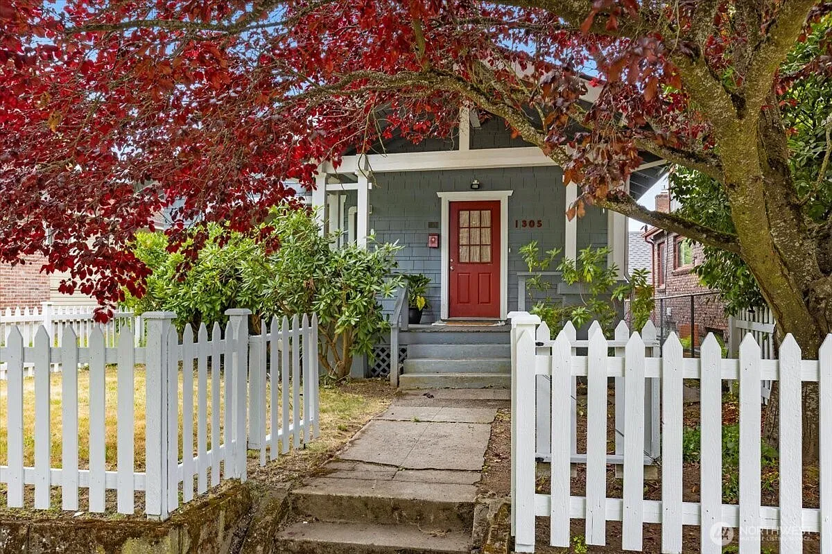 1305 N 6th Street photo 1