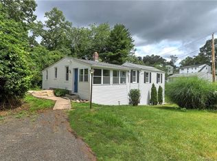 127 Short Beach Rd, East Haven, CT 06512