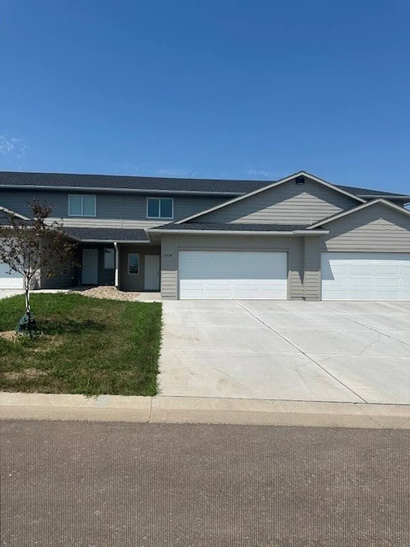 Sundance Ridge / High Noon Place — Photo 4