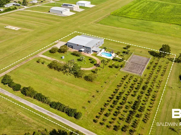 21756 Koier Rd, Robertsdale, AL 36567