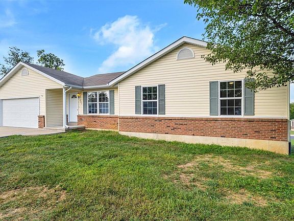 5th image of 241 Hickory Forest Dr