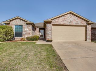 8516 Three Bars Dr, Fort Worth, TX 76179