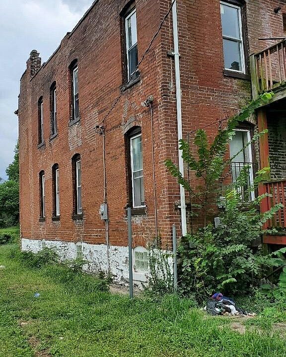 2nd image of 4587 Aldine Ave