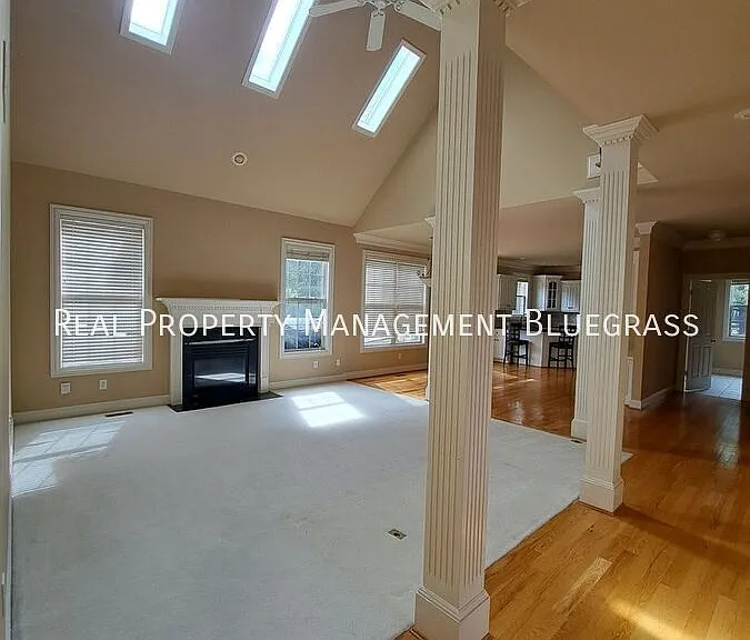 1221 Birmingham Ln — Photo 5