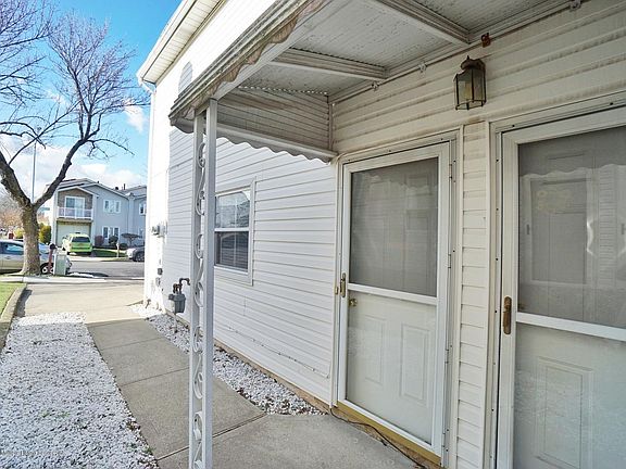 2nd image of 145 Shotwell Ave
