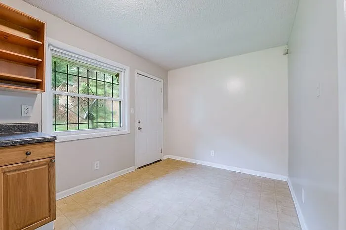 1635 Line Cir #3 — Photo 12