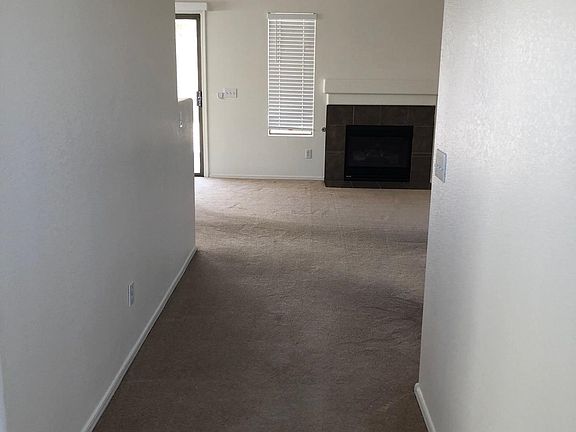4th image of 2553 E La Costa Dr