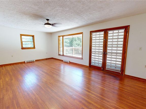4th image of 153 Homestead Dr