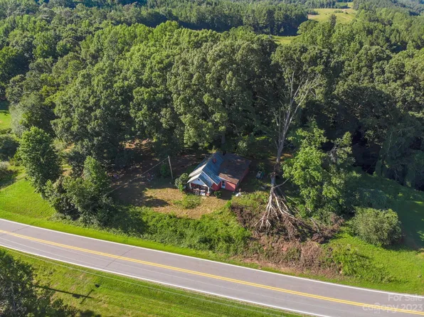 6271 State Highway 108, Mill Spring, NC 28756