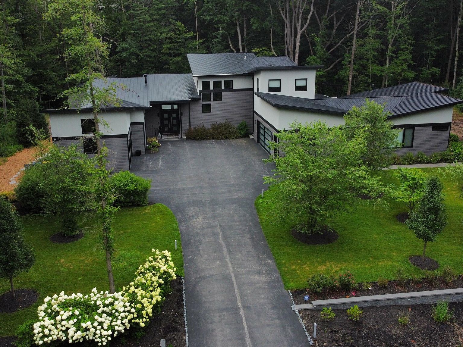 15123 Hawthorne Ln, Lakeside, MI 49116 Zillow