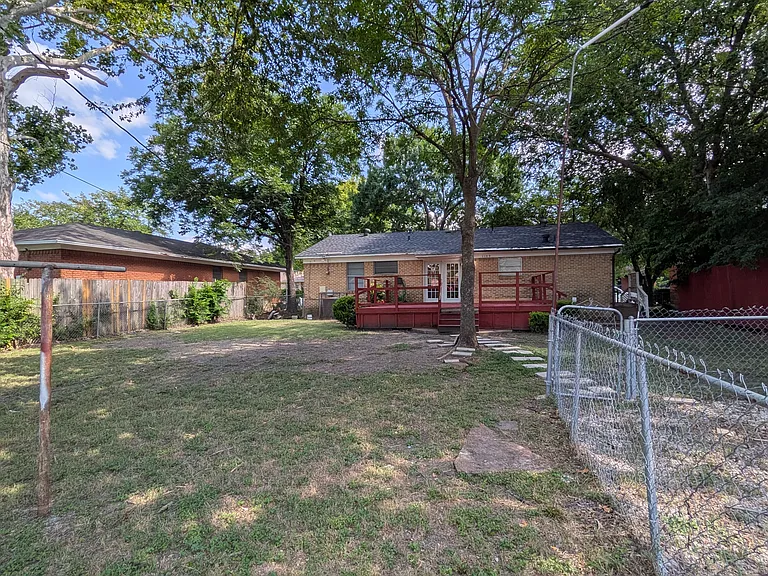 Alamo Ln — Photo 13