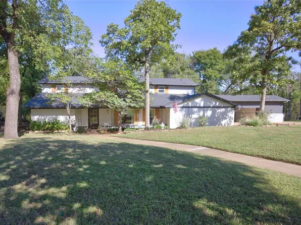 4008 Creekwood, Edmond, OK 73025