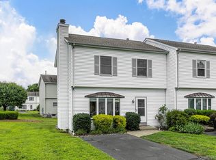 1 Melucci Ct, West Haverstraw, NY 10993