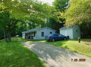 699 Ridge Rd, Plymouth, ME 04969