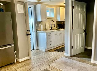 1320 S Dinwiddie St, Arlington, VA 22206
