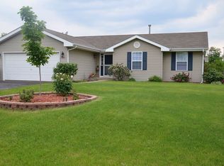 5853 Reidenbach Rd, South Beloit, IL 61080