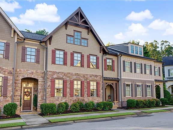 2nd image of 286 Trecastle Sq #286
