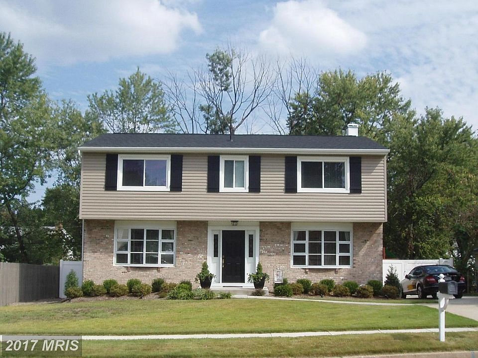 Wonderful Highlands Colonial!