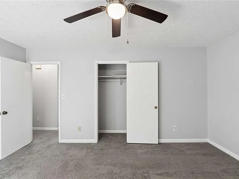 7055 Hania Dr — Photo 21