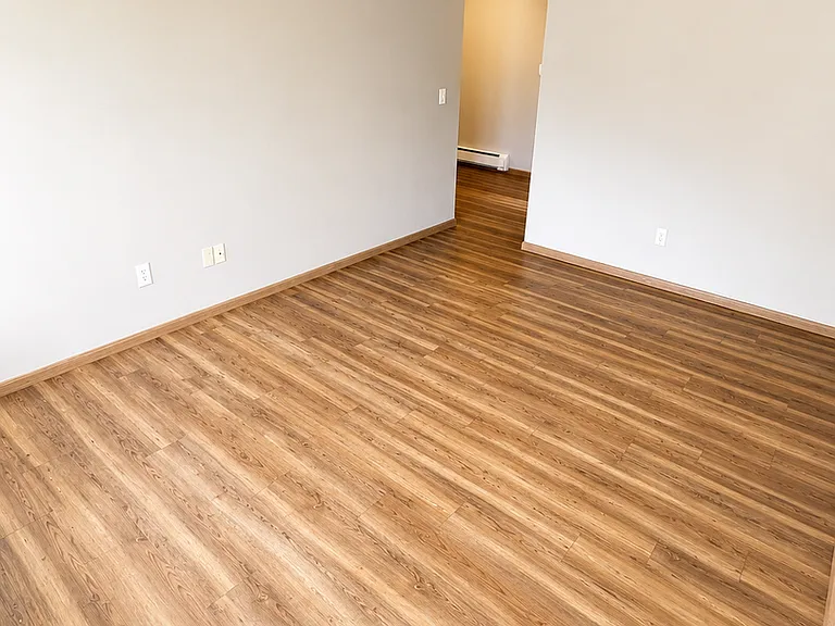 604 N Black River St — Photo 17