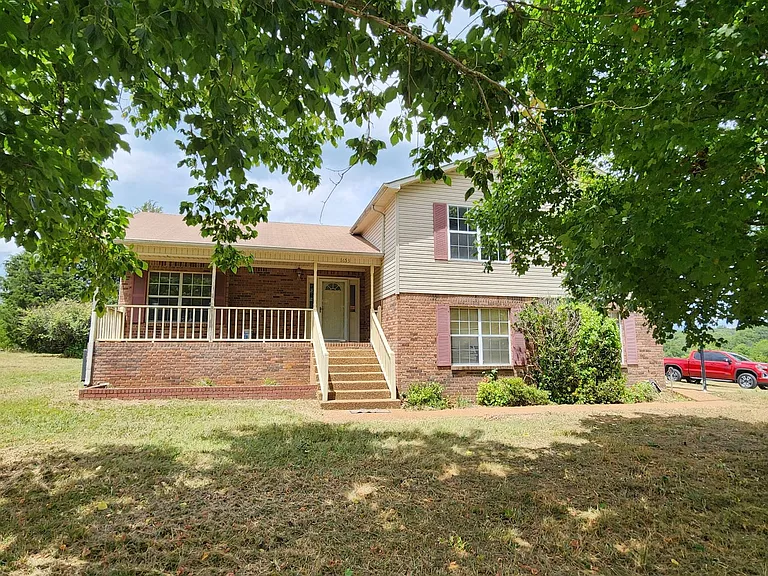 1653 Bear Creek Pike — Photo 2