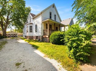 4000 Amelia Ave, Lyons, IL 60534