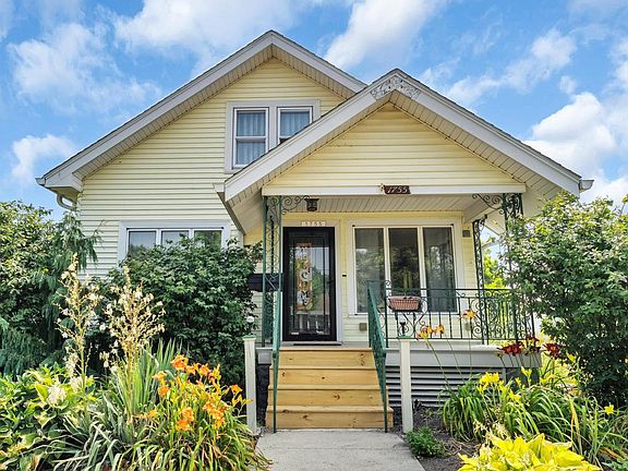 3rd image of 1755 Orchard STREET