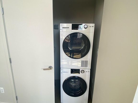 4th image of 40 Hague St #203