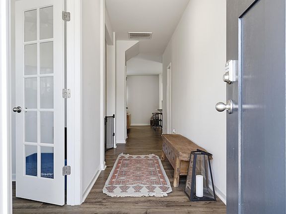 4th image of 512 Gammon Ln