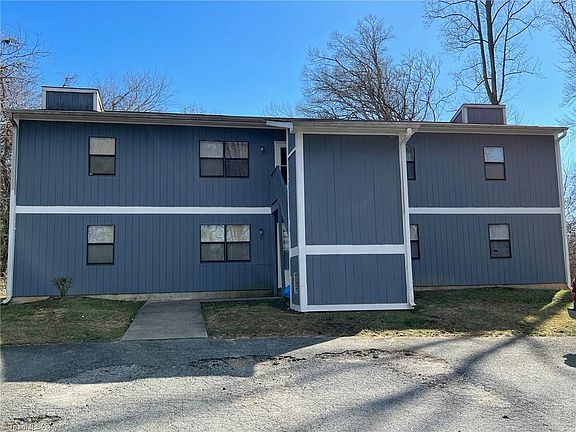 2nd image of 400 Gilmer St