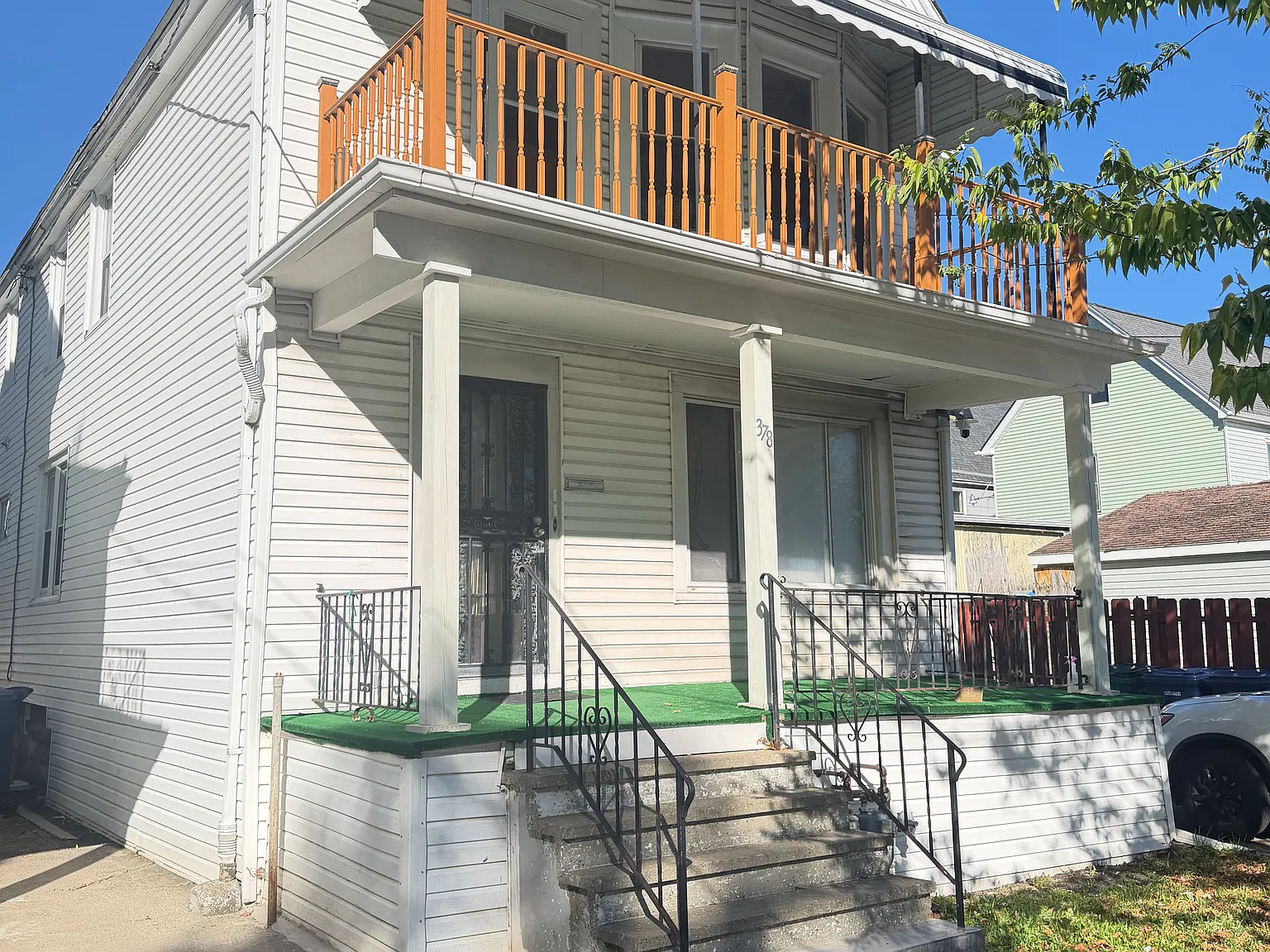 378 French St — Photo 1
