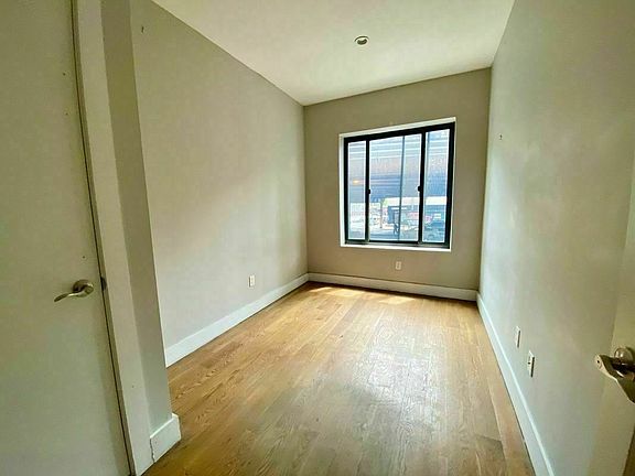 3rd image of 441 Meeker Ave #2L