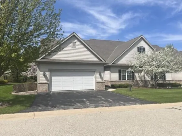1793 Cedar Ridge DRIVE #215-1, Slinger, WI 53086