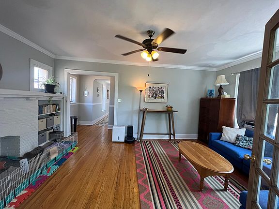 3rd image of 6219 N Hermitage Ave APT 3