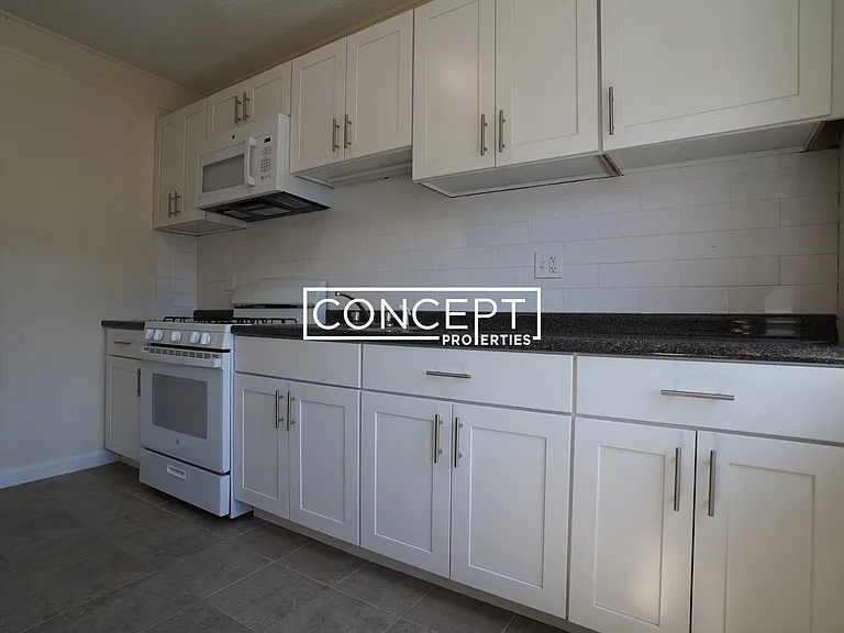518 Cambridge St #7 — Photo 3