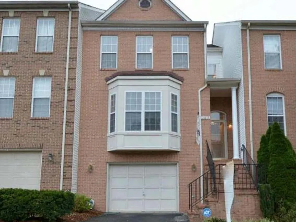 21219 Millwood Sq