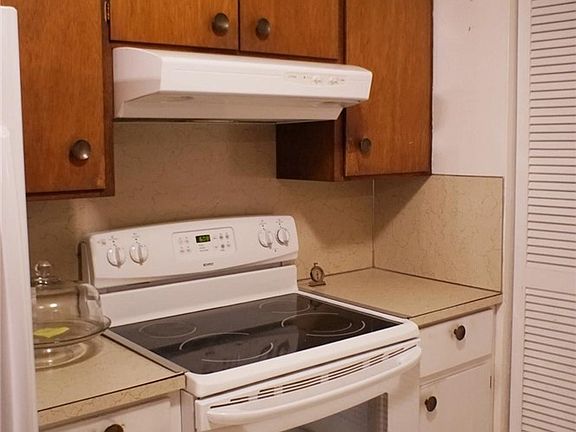 4th image of 1212 Spruce