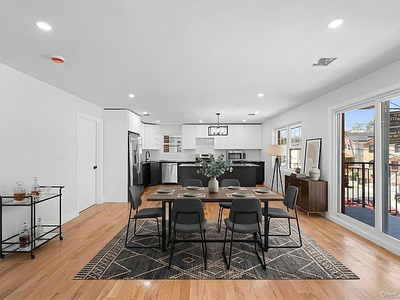 3rd image of 11126 177th Street