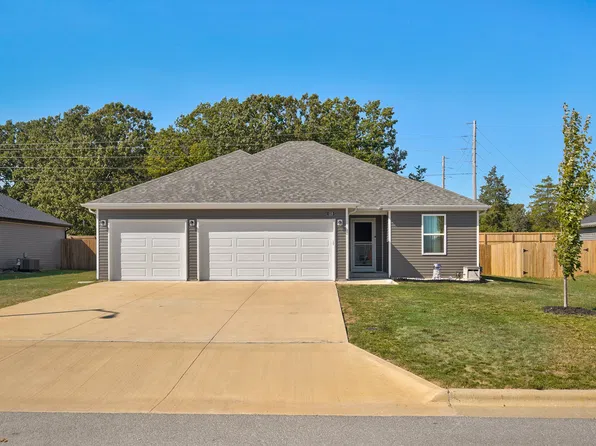 529 W Oak Lawn Street, Rogersville, MO 65742