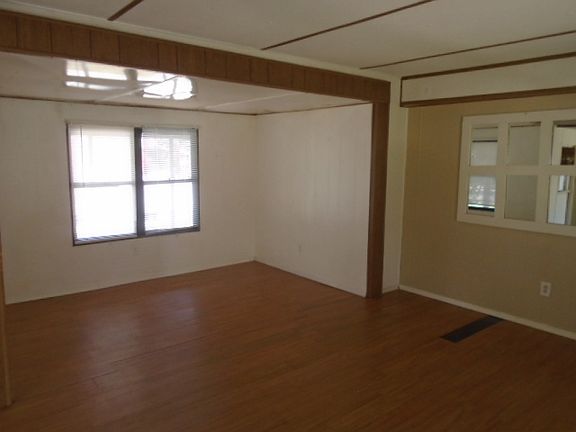 4th image of 2525 Clemson Ave