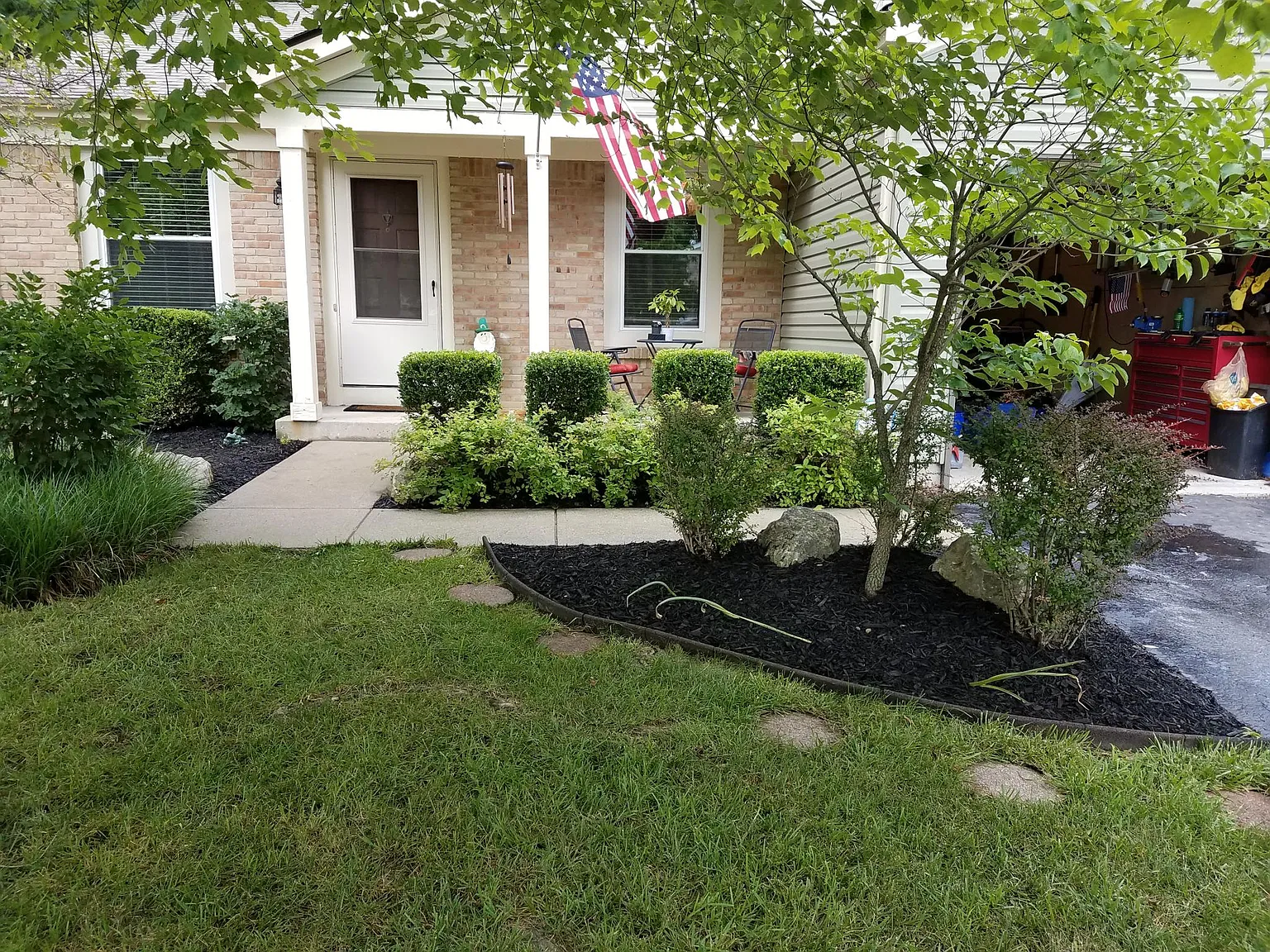 4 bed, 2020 sqft, $2,549 — Photo 2