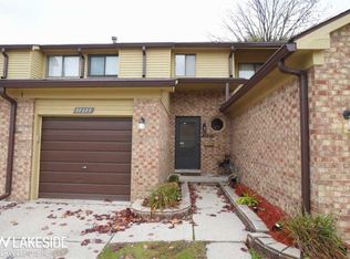 37277 Glenbrook Dr, Clinton Township, MI