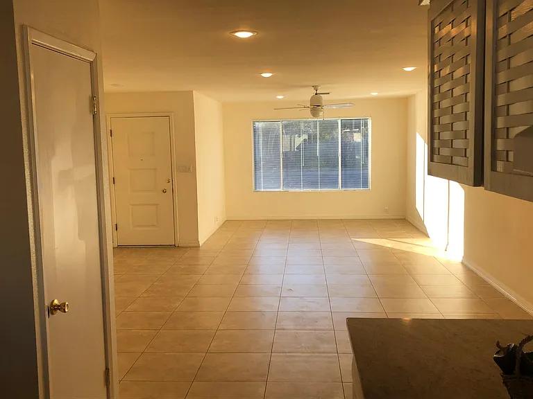 1625 N Sunset Dr — Photo 14
