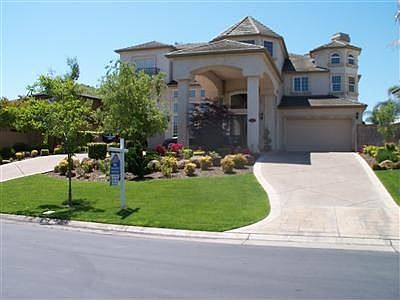 2nd image of 4966 Saint Andrews Dr