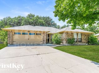 5 Hastings Ct, Mansfield, TX 76063